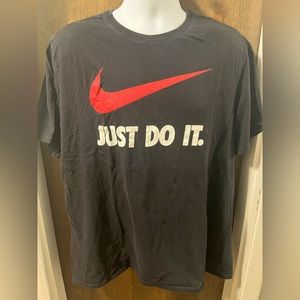 The Nike Tee Athletic Cut T-Shirt Black Red Swoosh Men's Size XL Just Do It